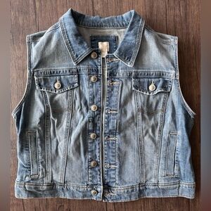 Lauren Conrad women’s denim vest